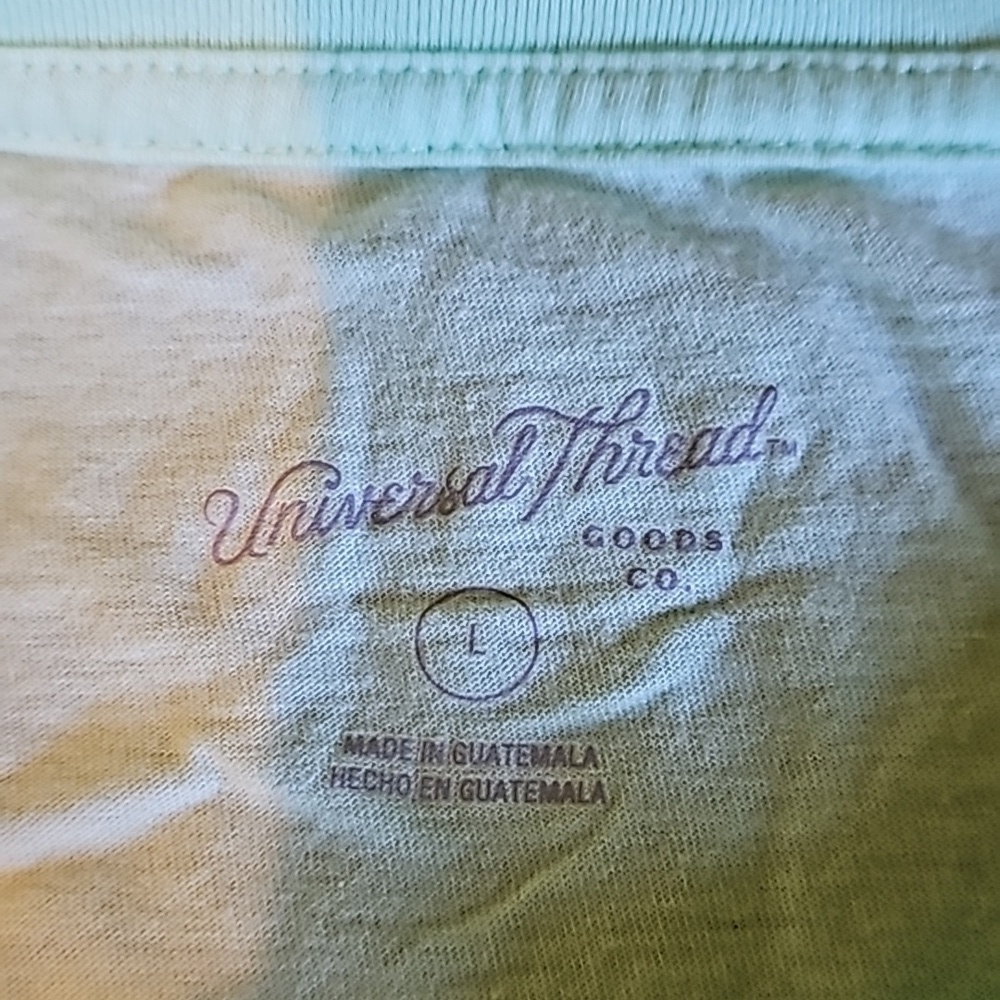 Universal thread shirt size‎  large - Picture 3 of 5